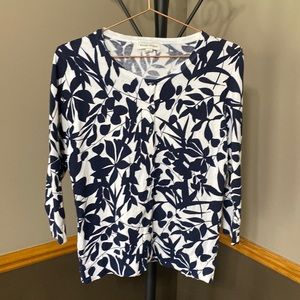 Studio works navy & white floral 3/4 sleeve cardigan sweater size Small